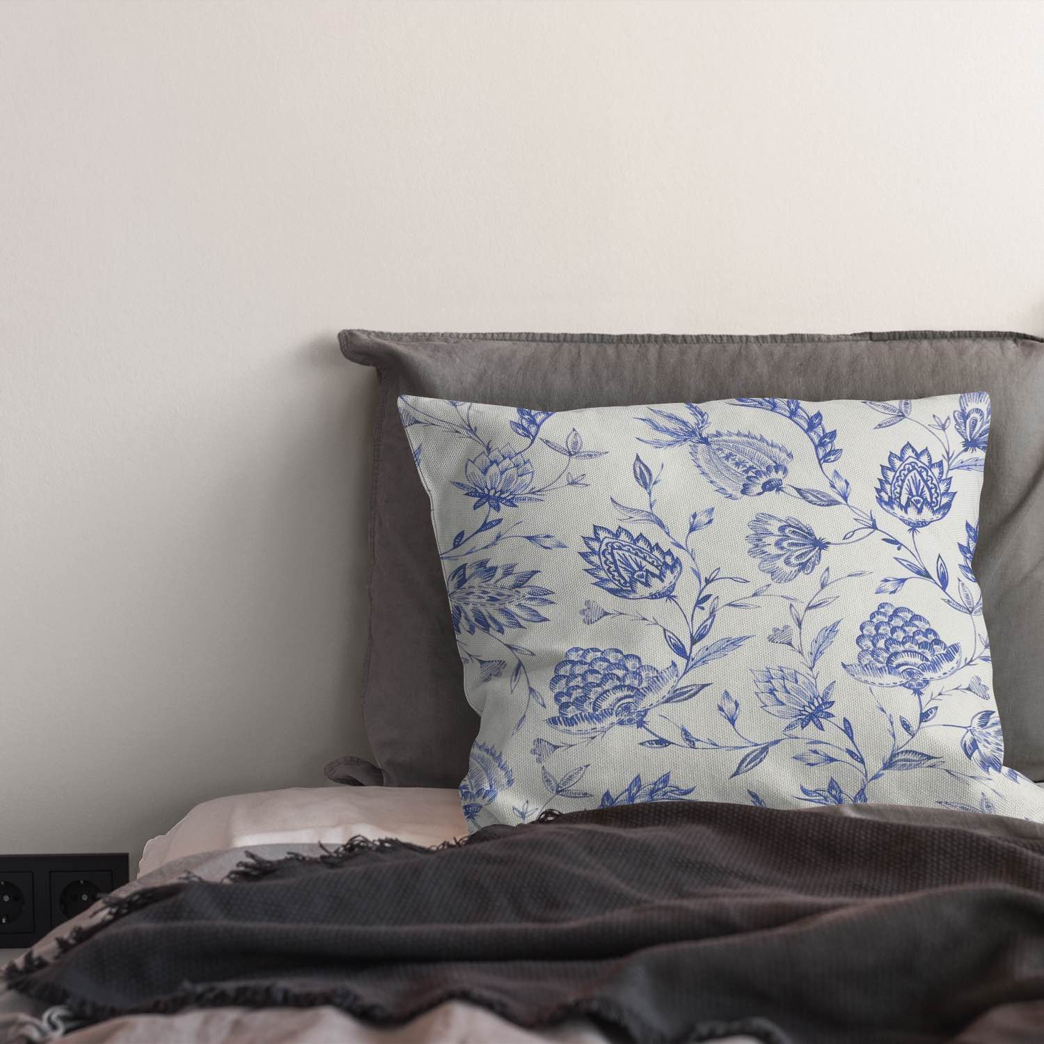 Vergulde Fabric: Elevate your home decor with this sumptuous and timeless fabric in a stunning gold hue